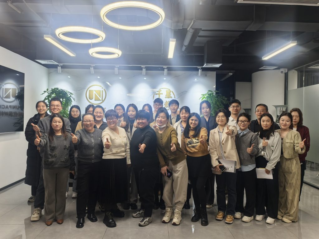 千星中英文演讲比赛圆满落幕，精彩瞬间回顾！
